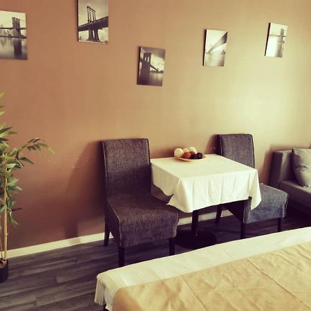 Smart Rent Aparts Les Studiantes ลีลล์ ภายนอก รูปภาพ