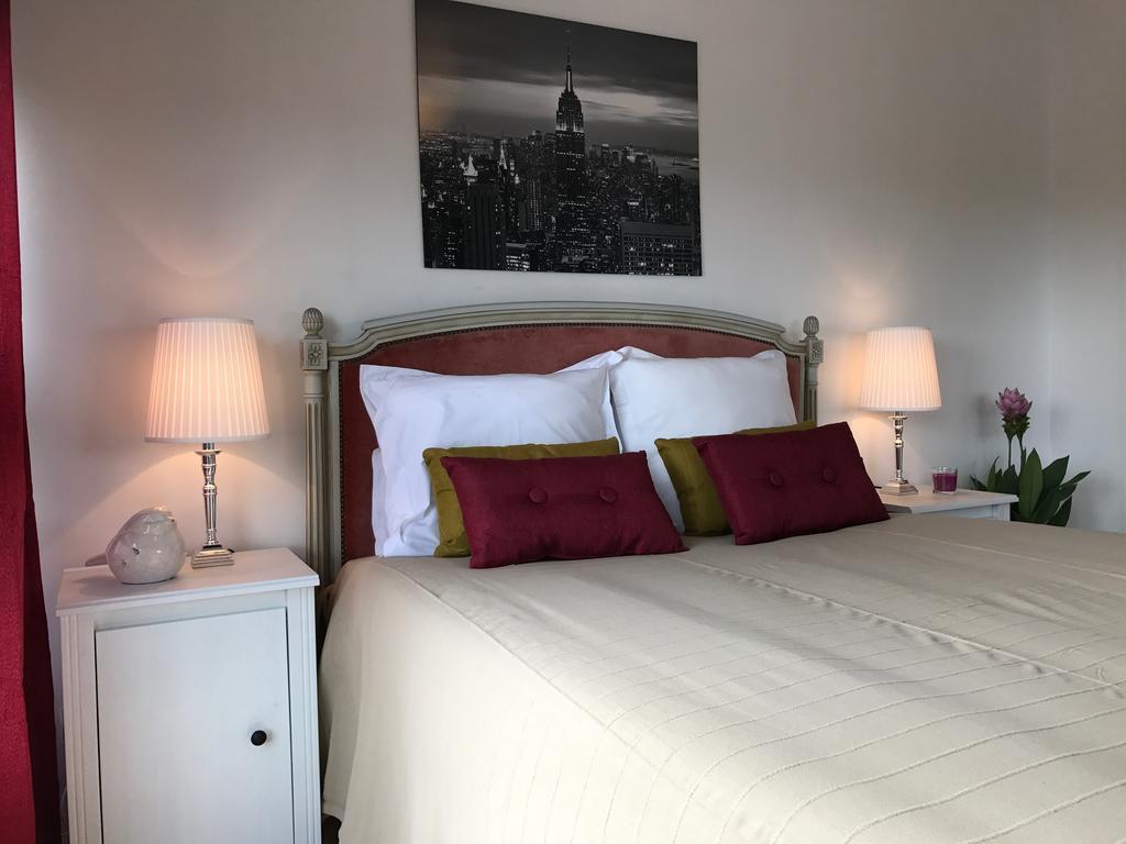 Smart Rent Aparts Les Studiantes ลีลล์ ภายนอก รูปภาพ