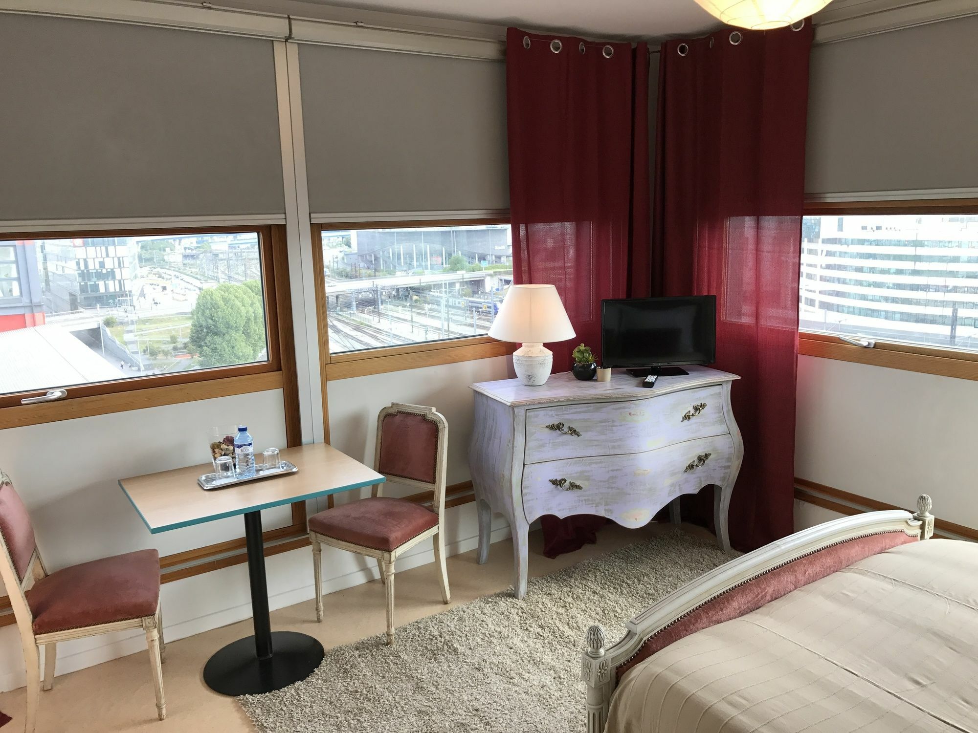 Smart Rent Aparts Les Studiantes ลีลล์ ภายนอก รูปภาพ