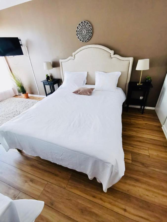 Smart Rent Aparts Les Studiantes ลีลล์ ภายนอก รูปภาพ