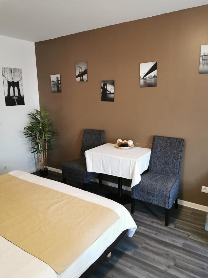 Smart Rent Aparts Les Studiantes ลีลล์ ภายนอก รูปภาพ